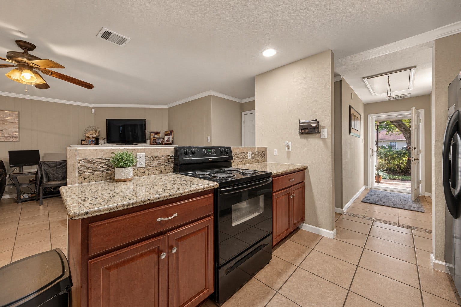 4850 Raven Ridge Drive, Houston, TX 77053 4850 Raven Ridge Drive, Houston, TX 77053