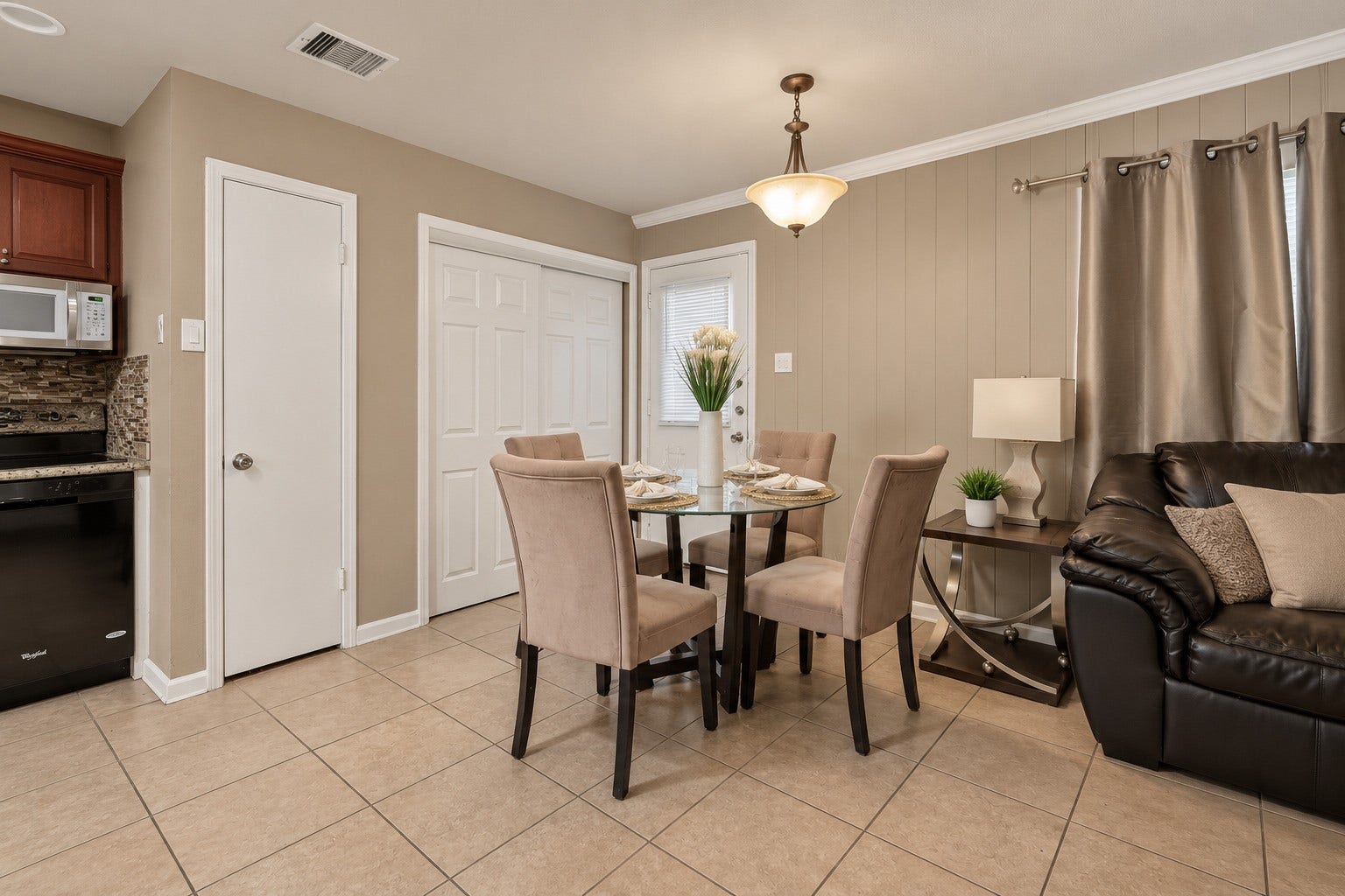 4850 Raven Ridge Drive, Houston, TX 77053 4850 Raven Ridge Drive, Houston, TX 77053