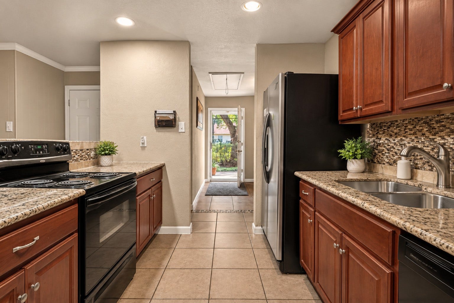 4850 Raven Ridge Drive, Houston, TX 77053 4850 Raven Ridge Drive, Houston, TX 77053
