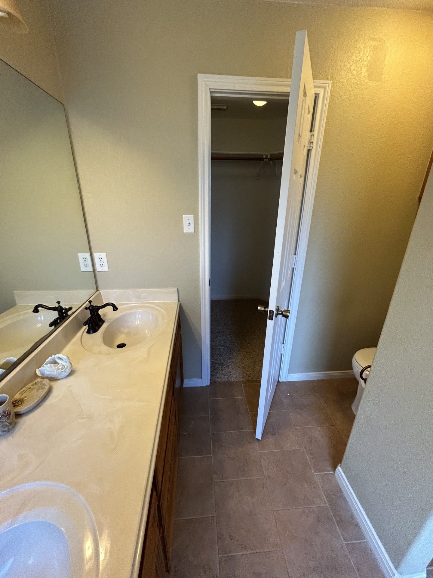 10620 Jay Road, Hitchcock, TX 77563 10620 Jay Road, Hitchcock, TX 77563