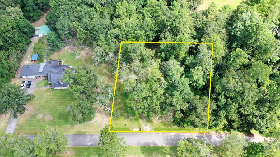 Property photo for 2208 Appian Way, New Caney, TX