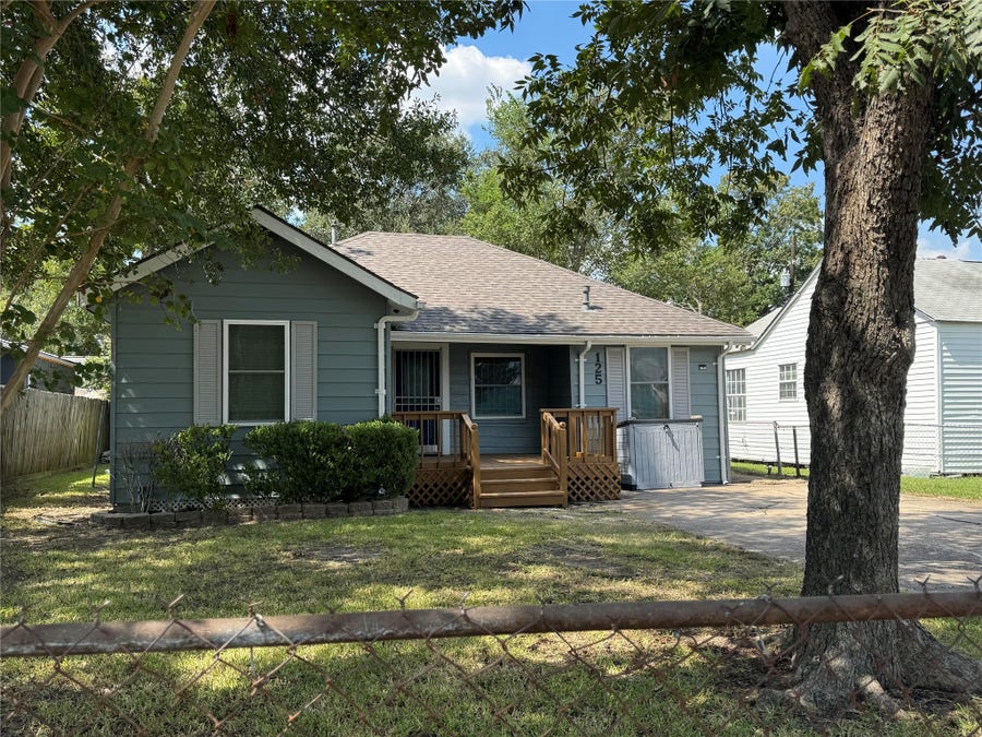 Property photo for 125 Pomeroy Avenue, Pasadena, TX