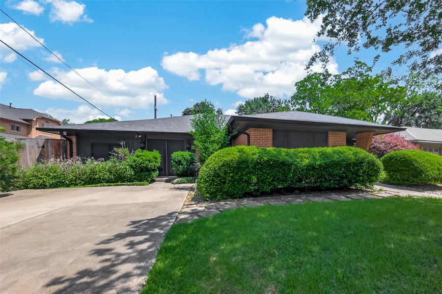 Property photo for 5326 Redstart Street, Houston, TX