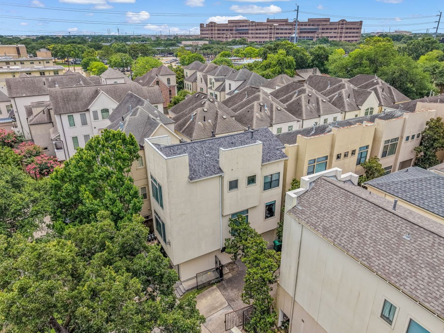 Property photo for 1914 Woodbury Street, Houston, TX