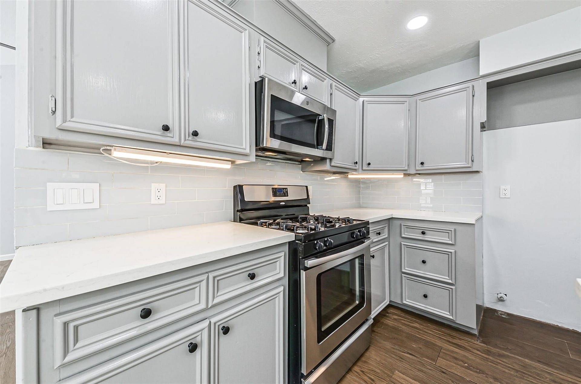 13603 Stonehenge Drive, Sugar Land, TX 77498 13603 Stonehenge Drive, Sugar Land, TX 77498