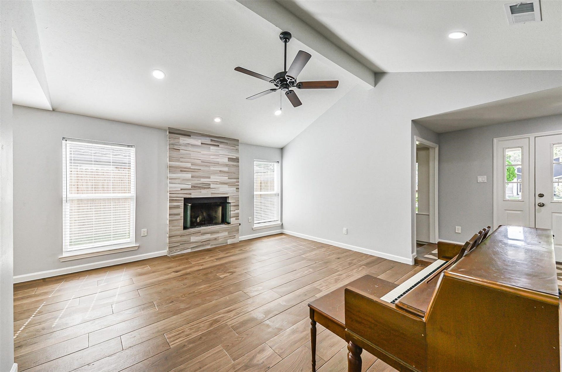 13603 Stonehenge Drive, Sugar Land, TX 77498 13603 Stonehenge Drive, Sugar Land, TX 77498