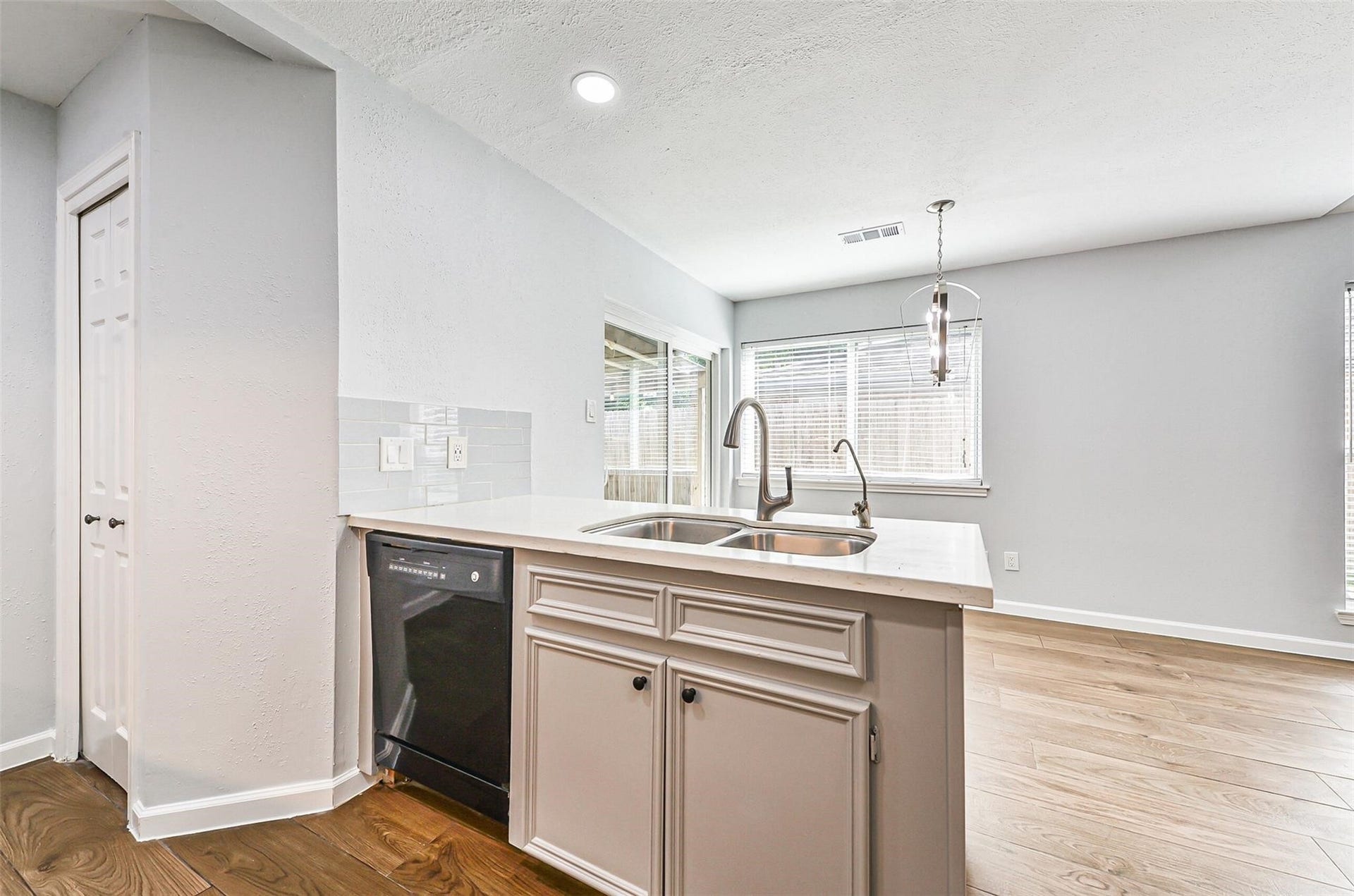 13603 Stonehenge Drive, Sugar Land, TX 77498 13603 Stonehenge Drive, Sugar Land, TX 77498
