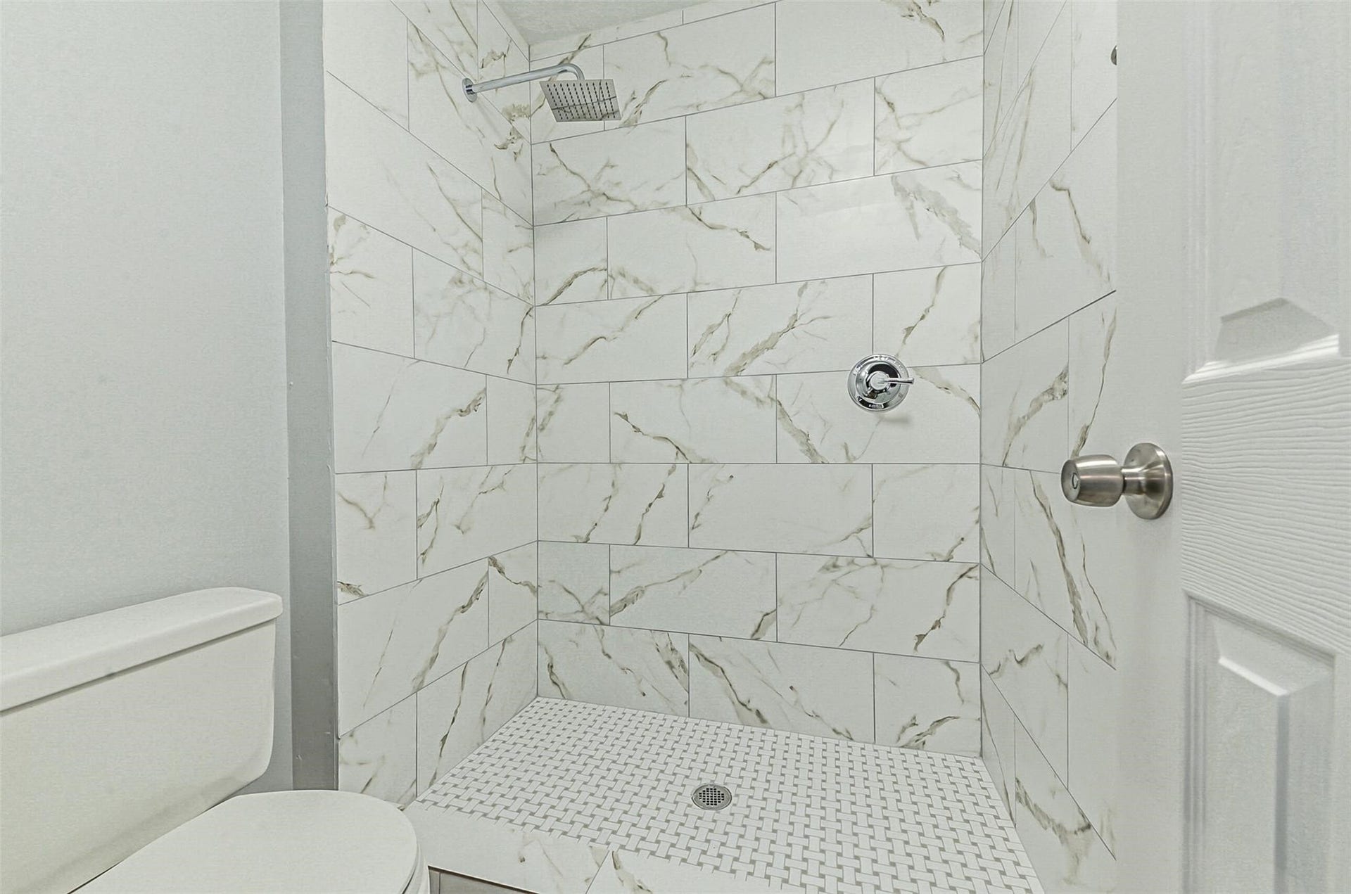 13603 Stonehenge Drive, Sugar Land, TX 77498 13603 Stonehenge Drive, Sugar Land, TX 77498