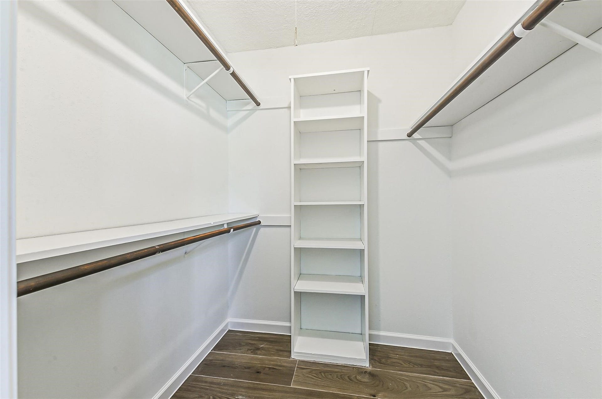 13603 Stonehenge Drive, Sugar Land, TX 77498 13603 Stonehenge Drive, Sugar Land, TX 77498