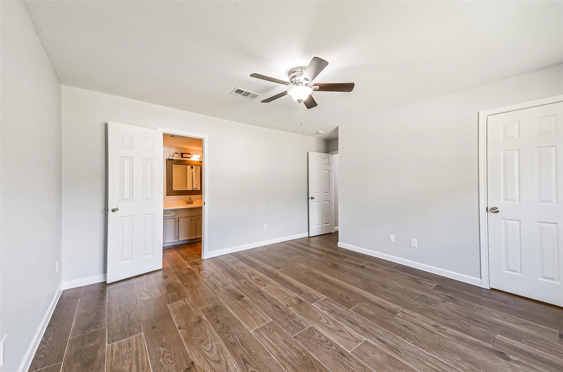 13603 Stonehenge Drive, Sugar Land, TX 77498 13603 Stonehenge Drive, Sugar Land, TX 77498