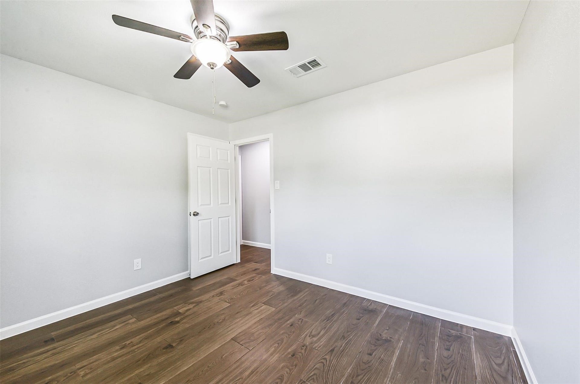 13603 Stonehenge Drive, Sugar Land, TX 77498 13603 Stonehenge Drive, Sugar Land, TX 77498