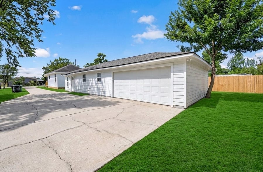 Property photo for 911 Bennington Street, Houston, TX