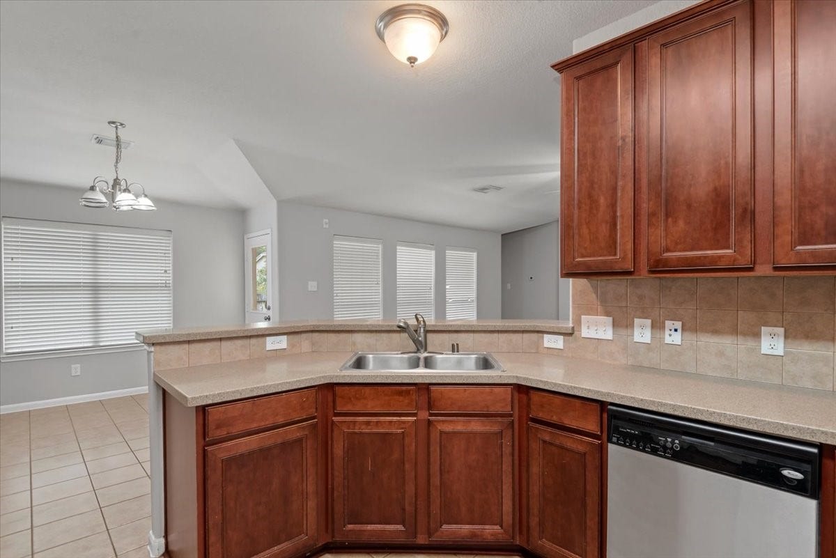 67 Bryce Branch Circle, The Woodlands, TX 77382 67 Bryce Branch Circle, The Woodlands, TX 77382