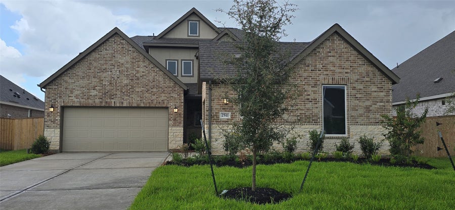 Property photo for 2511 Pine Bluff Drive, Rosenberg, TX