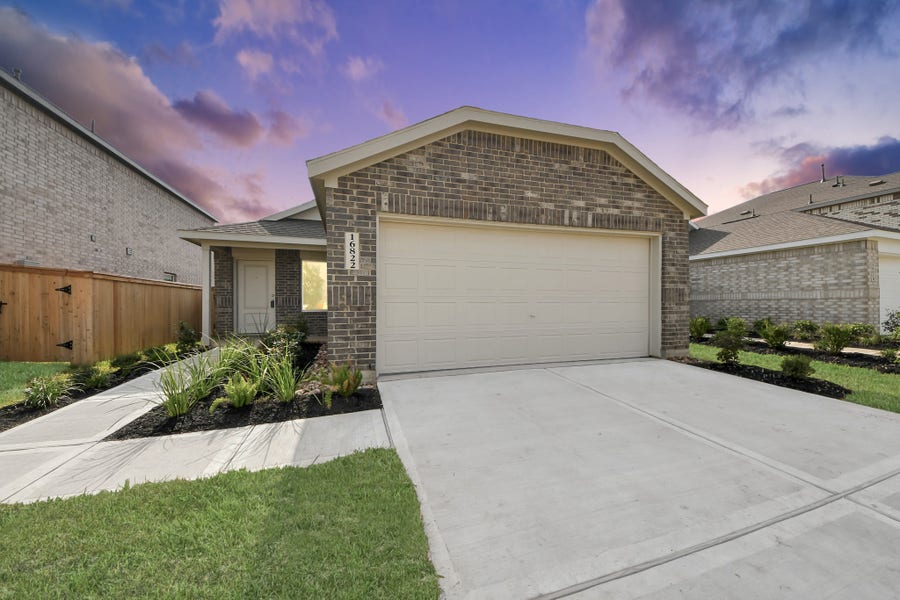 Property photo for 16822 Spotted Oak Drive, Hockley, TX