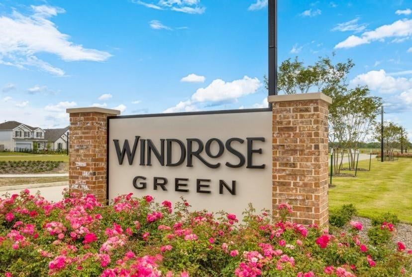 3107 Savannah Rose Drive, Angleton, TX 77515