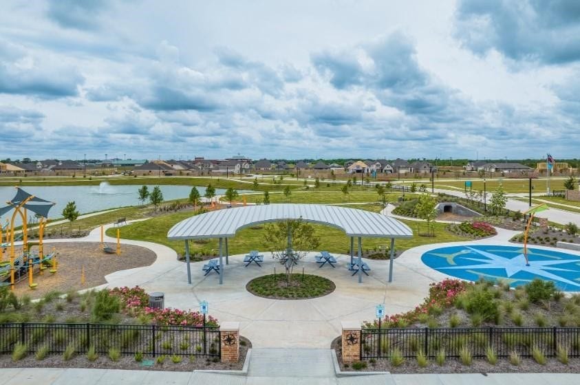 3107 Savannah Rose Drive, Angleton, TX 77515