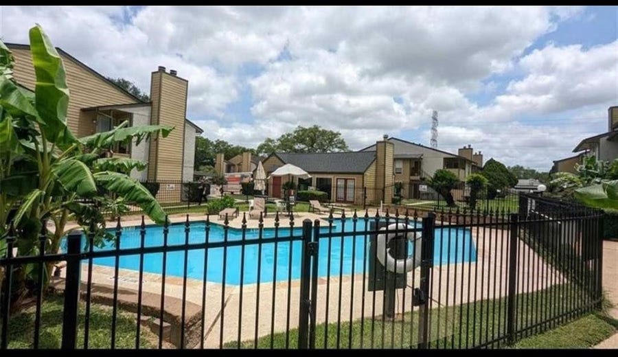 Property photo for 15534 Zabolio, #214, Webster, TX
