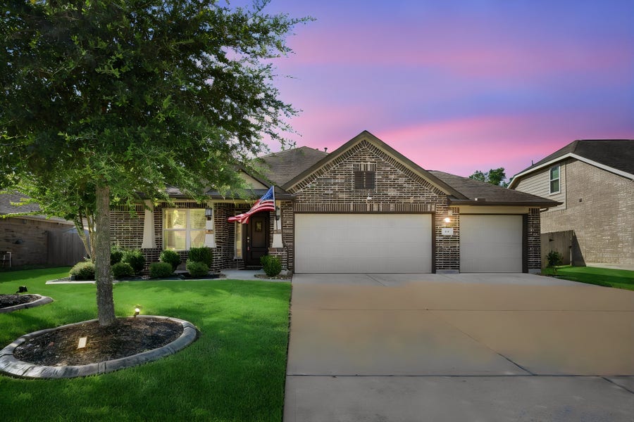 Property photo for 719 S Galley Drive, Crosby, TX