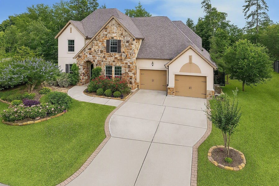 Property photo for 3 Shearling Court, The Woodlands, TX