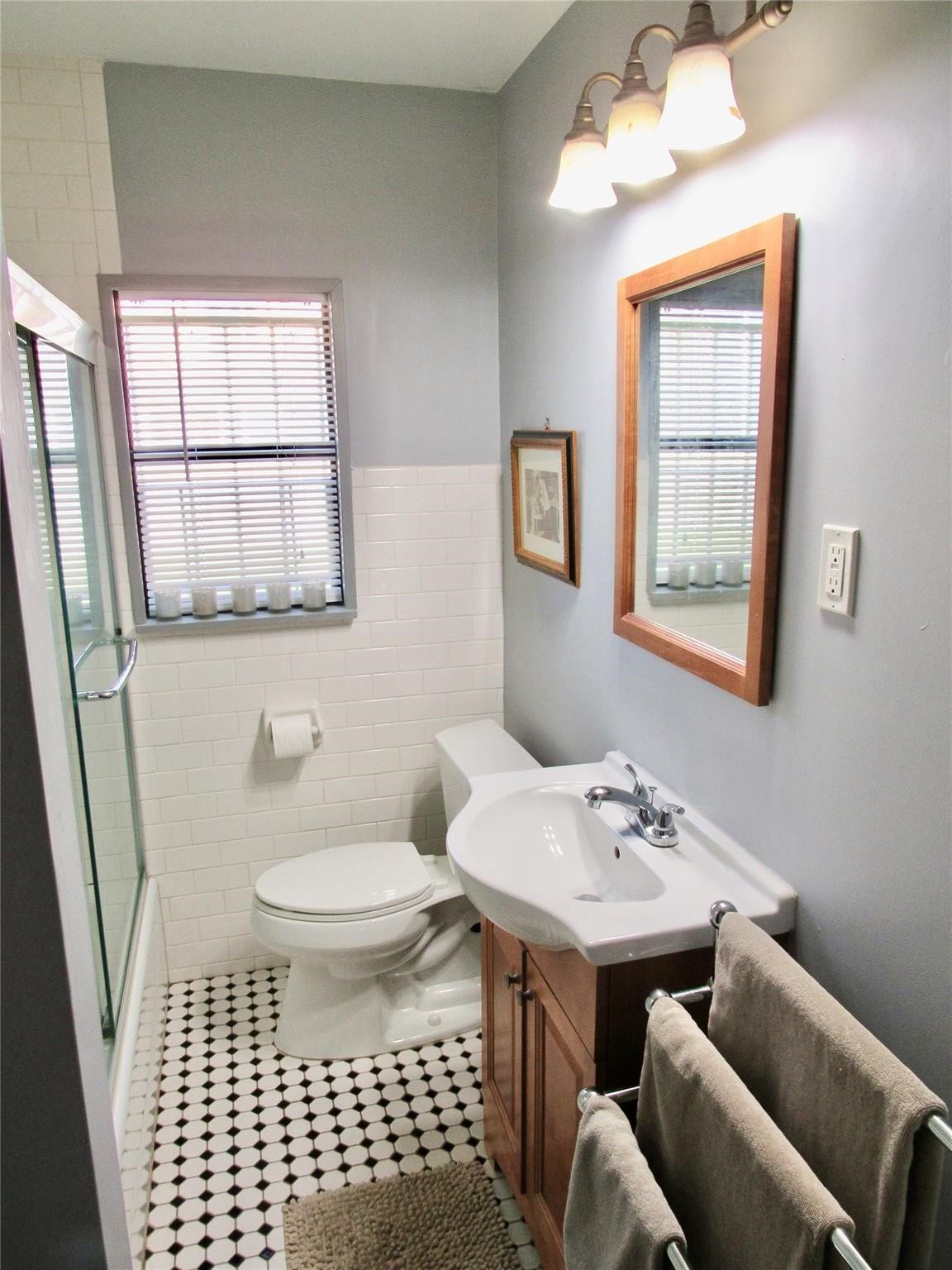 1126 W 22nd Street, Houston, TX 77008 1126 W 22nd Street, Houston, TX 77008