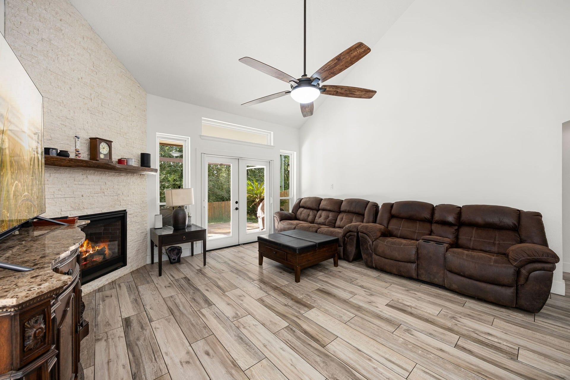 11411 Creekwood Hills Lane, Houston, TX 77070 11411 Creekwood Hills Lane, Houston, TX 77070