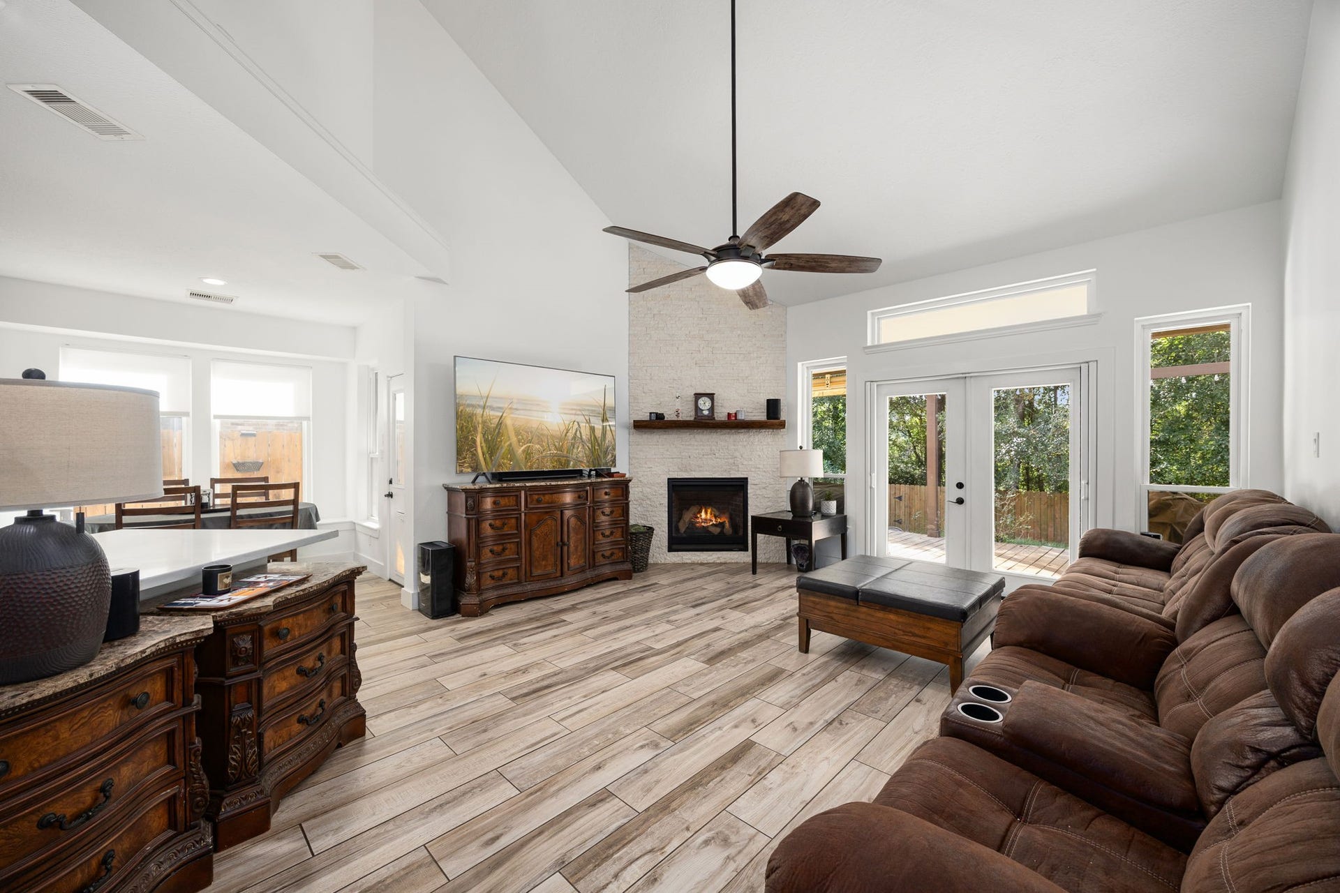 11411 Creekwood Hills Lane, Houston, TX 77070 11411 Creekwood Hills Lane, Houston, TX 77070