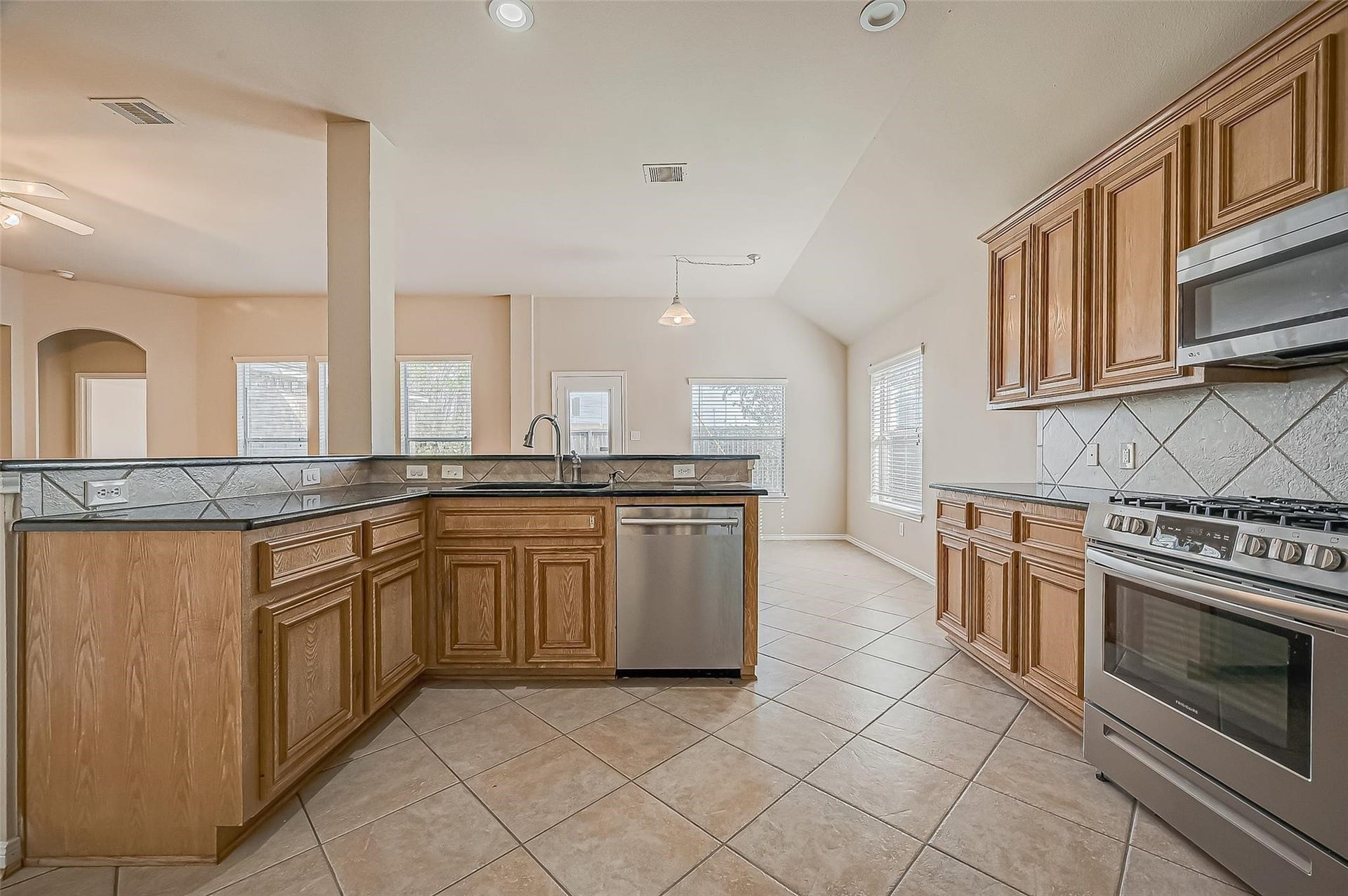 22114 Winter Sky Lane, Richmond, TX 77469 22114 Winter Sky Lane, Richmond, TX 77469