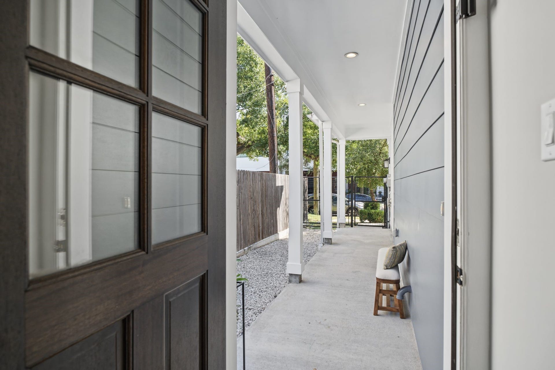 1538 Vermont Street, #A, Houston, TX 77006 The view from the covered entry way.