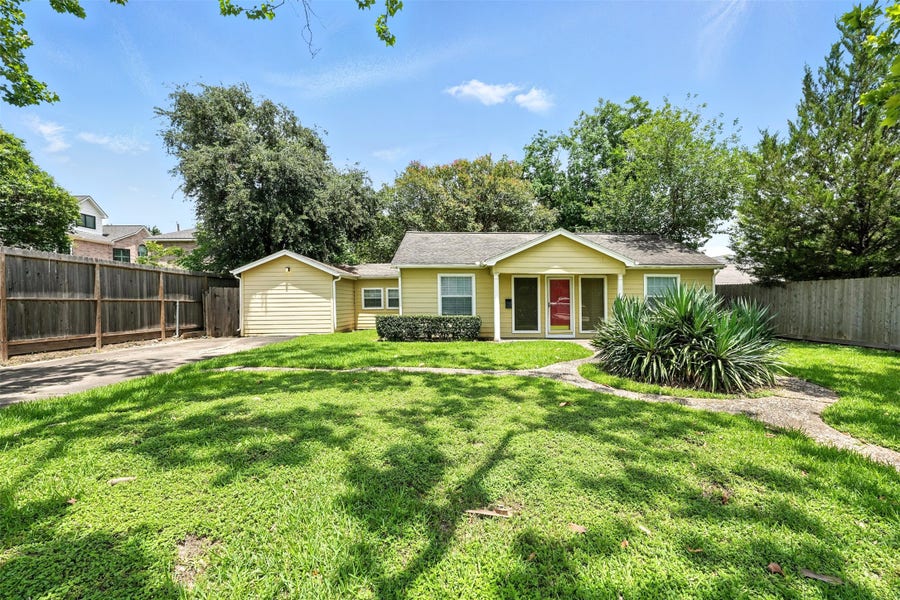 Property photo for 6305 S Rice Avenue, Bellaire, TX