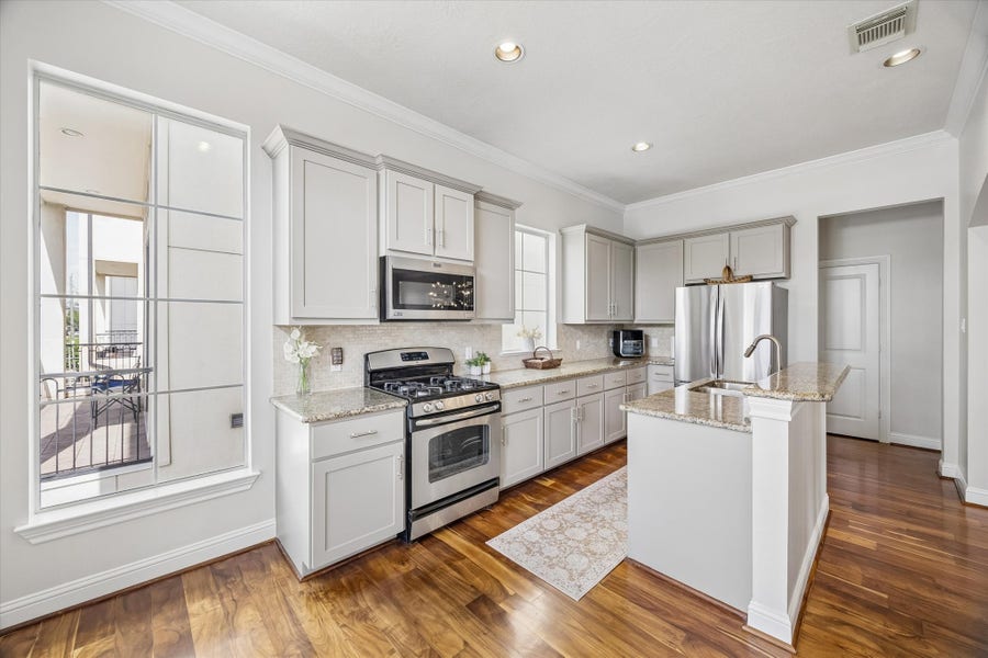 Property photo for 5610 Kiam Street, #F, Houston, TX
