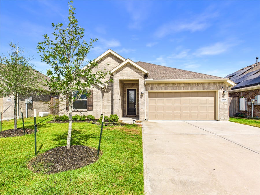 Property photo for 2020 Hyde Acres Street, League City, TX