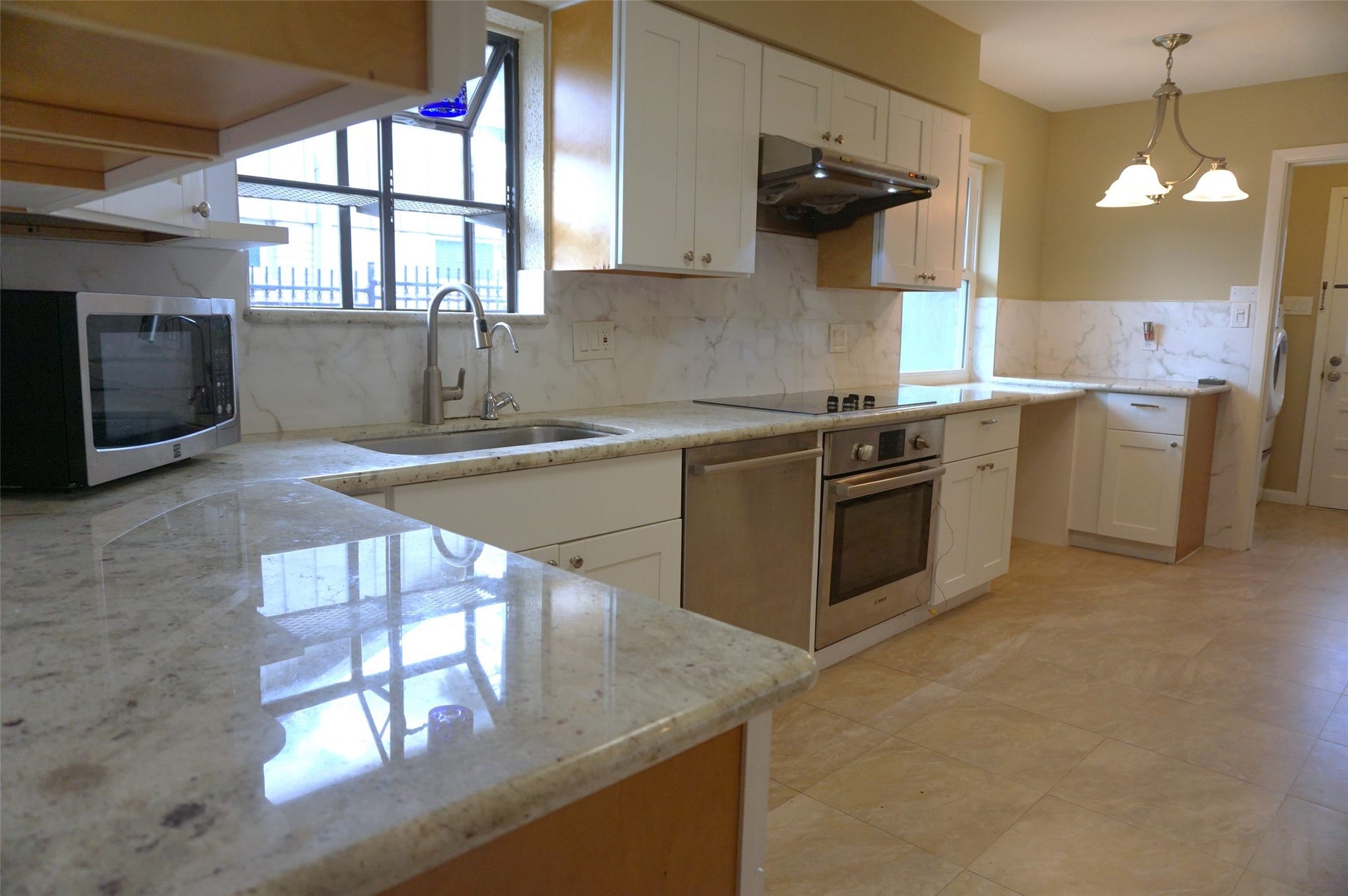 5422 Darnell Street, Houston, TX 77096 5422 Darnell Street, Houston, TX 77096