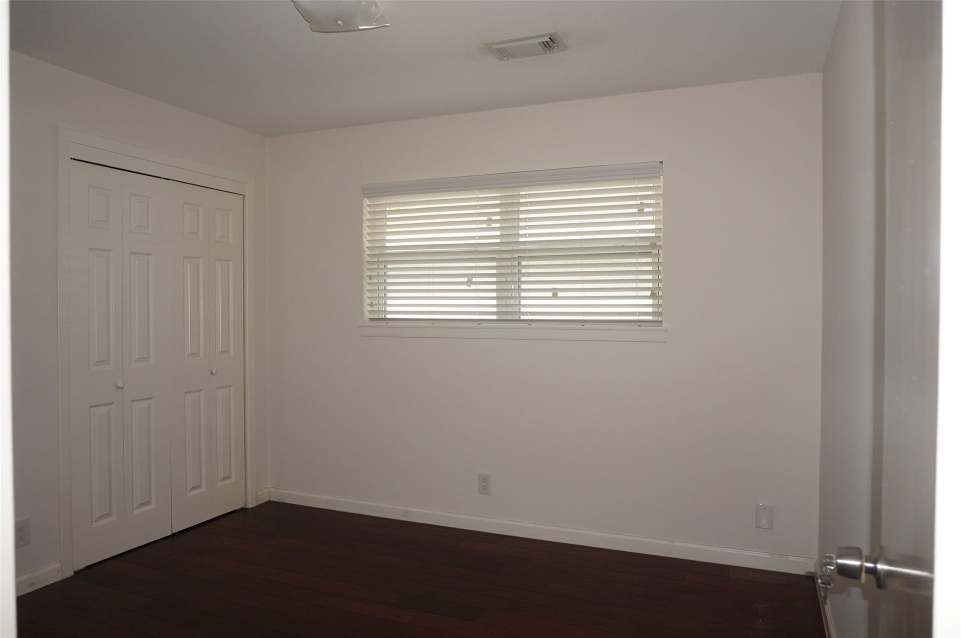 5422 Darnell Street, Houston, TX 77096 5422 Darnell Street, Houston, TX 77096