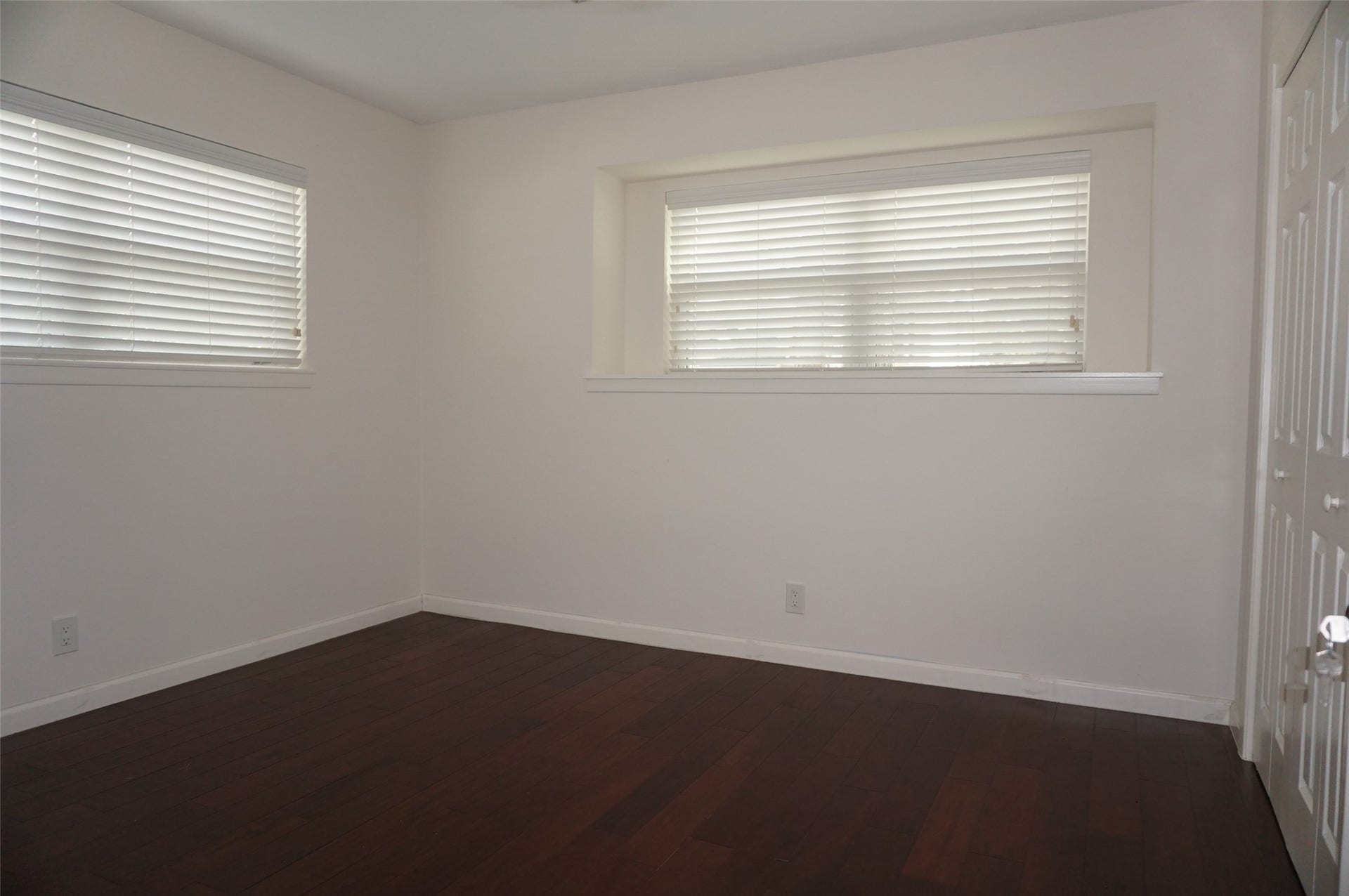 5422 Darnell Street, Houston, TX 77096 5422 Darnell Street, Houston, TX 77096