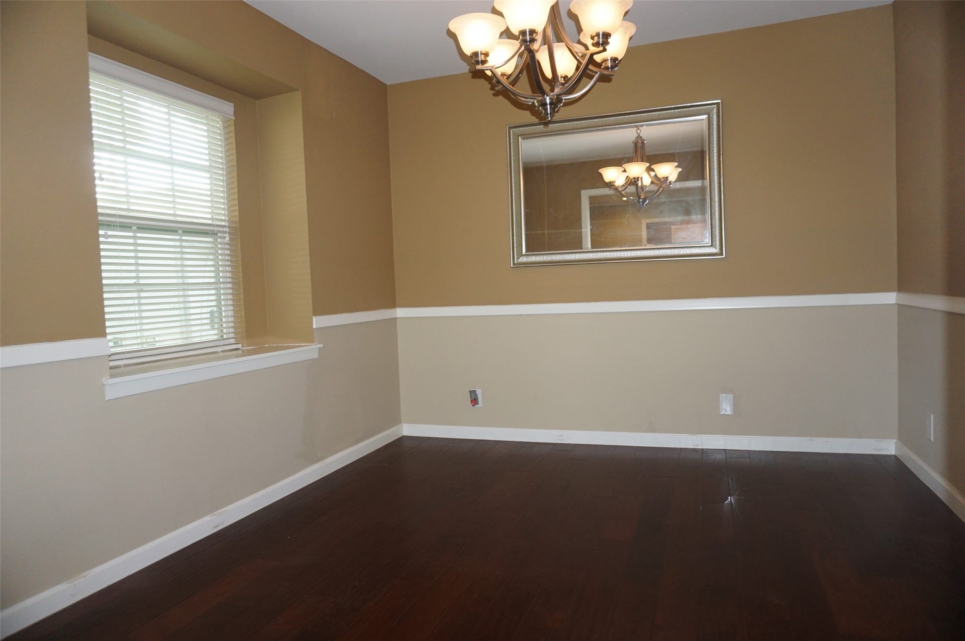 5422 Darnell Street, Houston, TX 77096 5422 Darnell Street, Houston, TX 77096