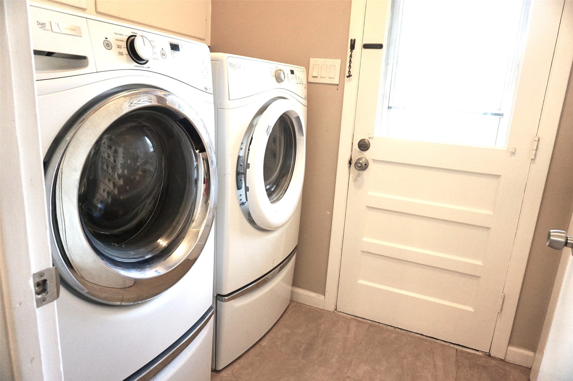 5422 Darnell Street, Houston, TX 77096 5422 Darnell Street, Houston, TX 77096
