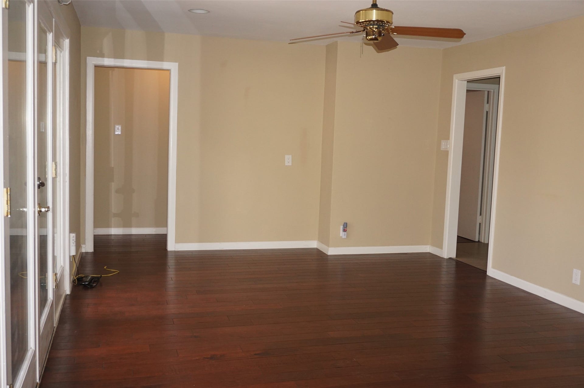 5422 Darnell Street, Houston, TX 77096 5422 Darnell Street, Houston, TX 77096