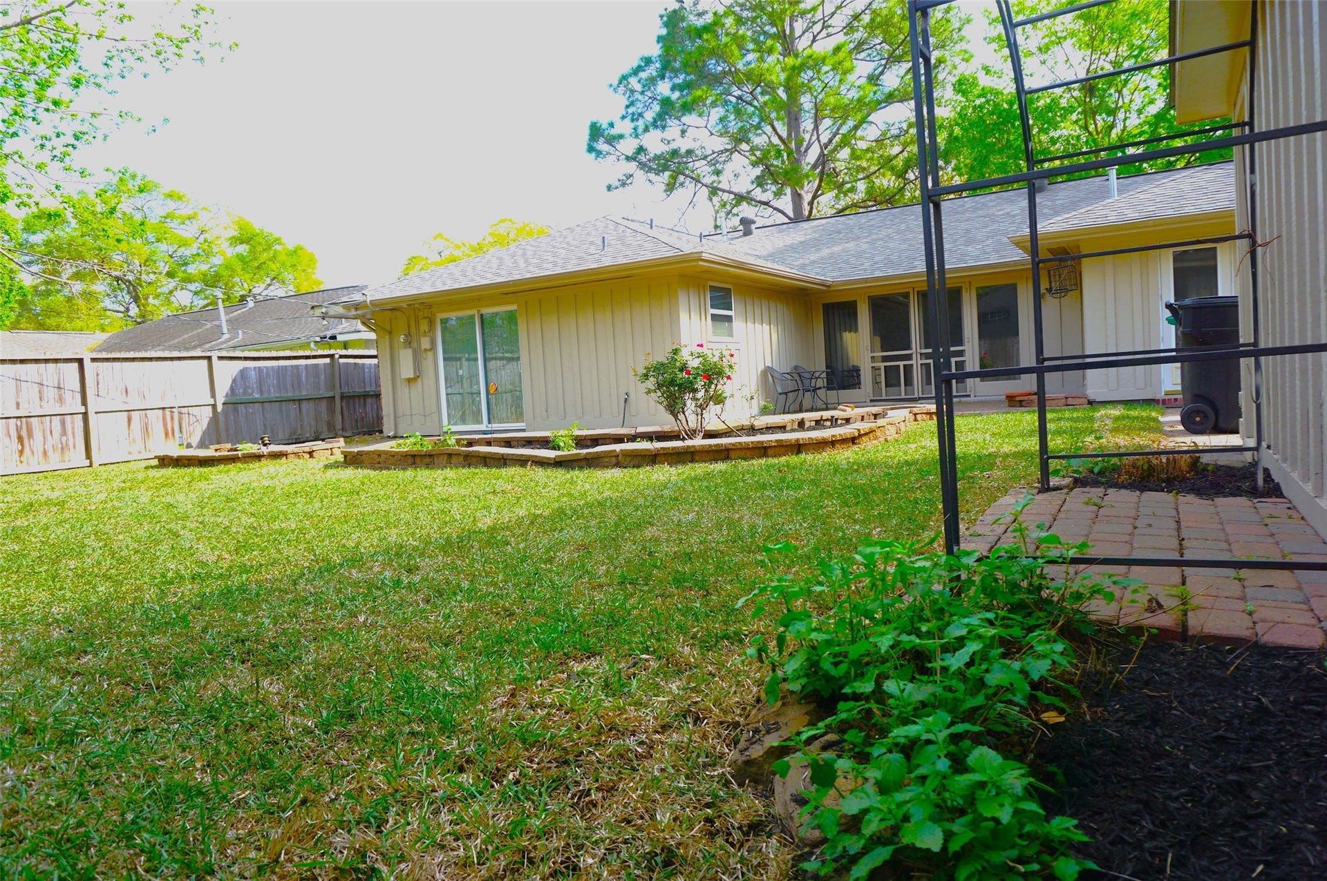 5422 Darnell Street, Houston, TX 77096 5422 Darnell Street, Houston, TX 77096