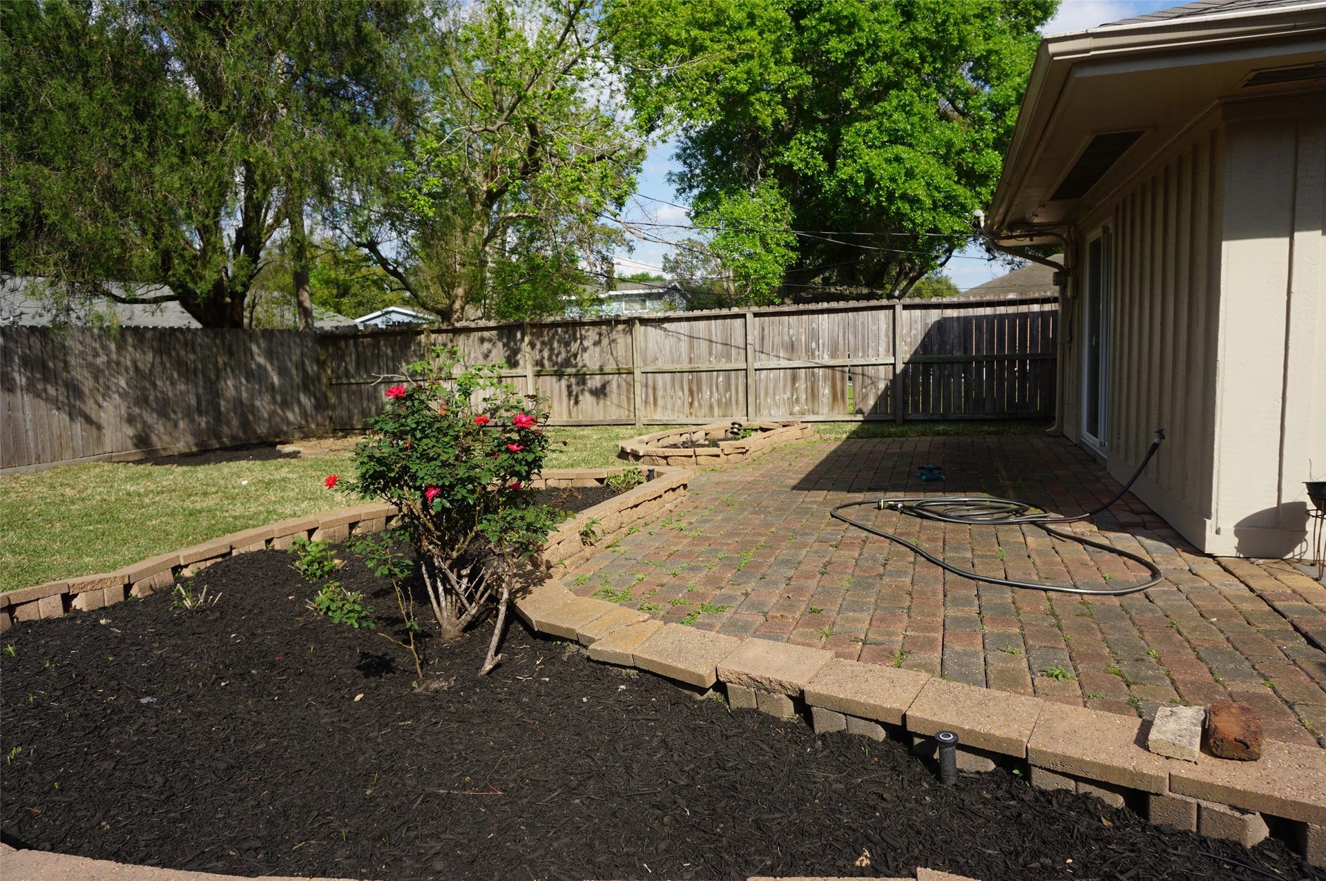 5422 Darnell Street, Houston, TX 77096 5422 Darnell Street, Houston, TX 77096