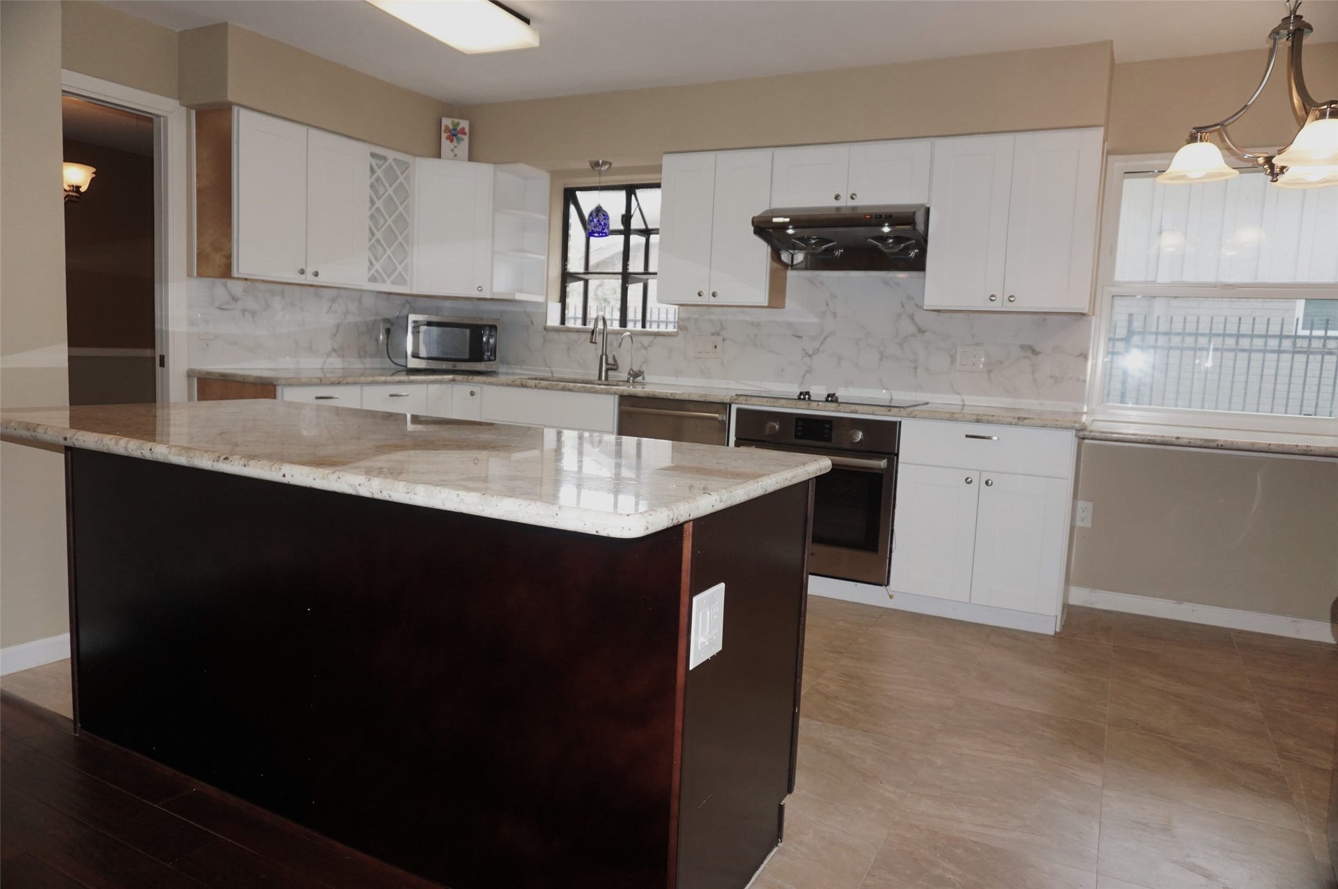 5422 Darnell Street, Houston, TX 77096 5422 Darnell Street, Houston, TX 77096