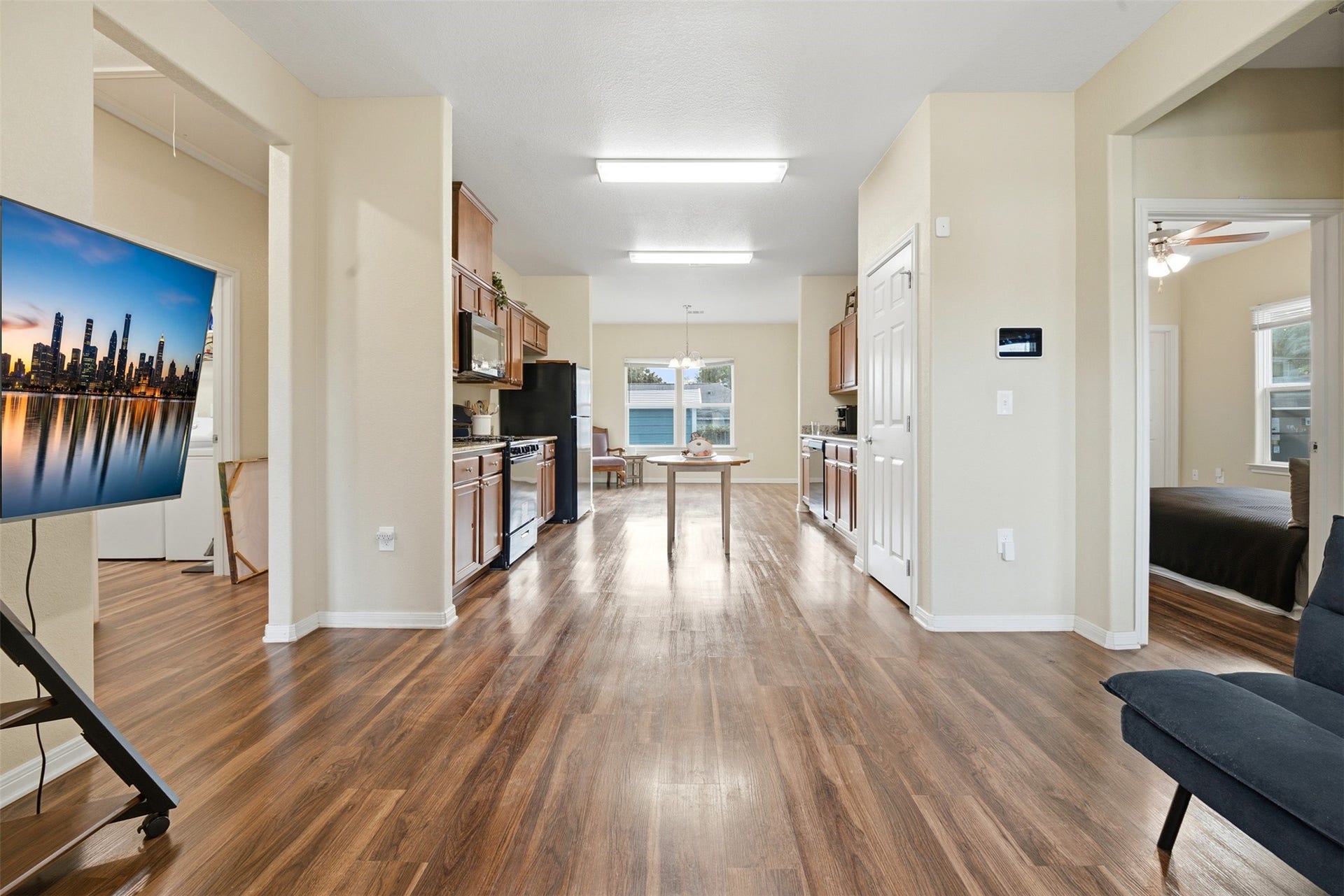 3030 Oakdale Street, Houston, TX 77004 3030 Oakdale Street, Houston, TX 77004