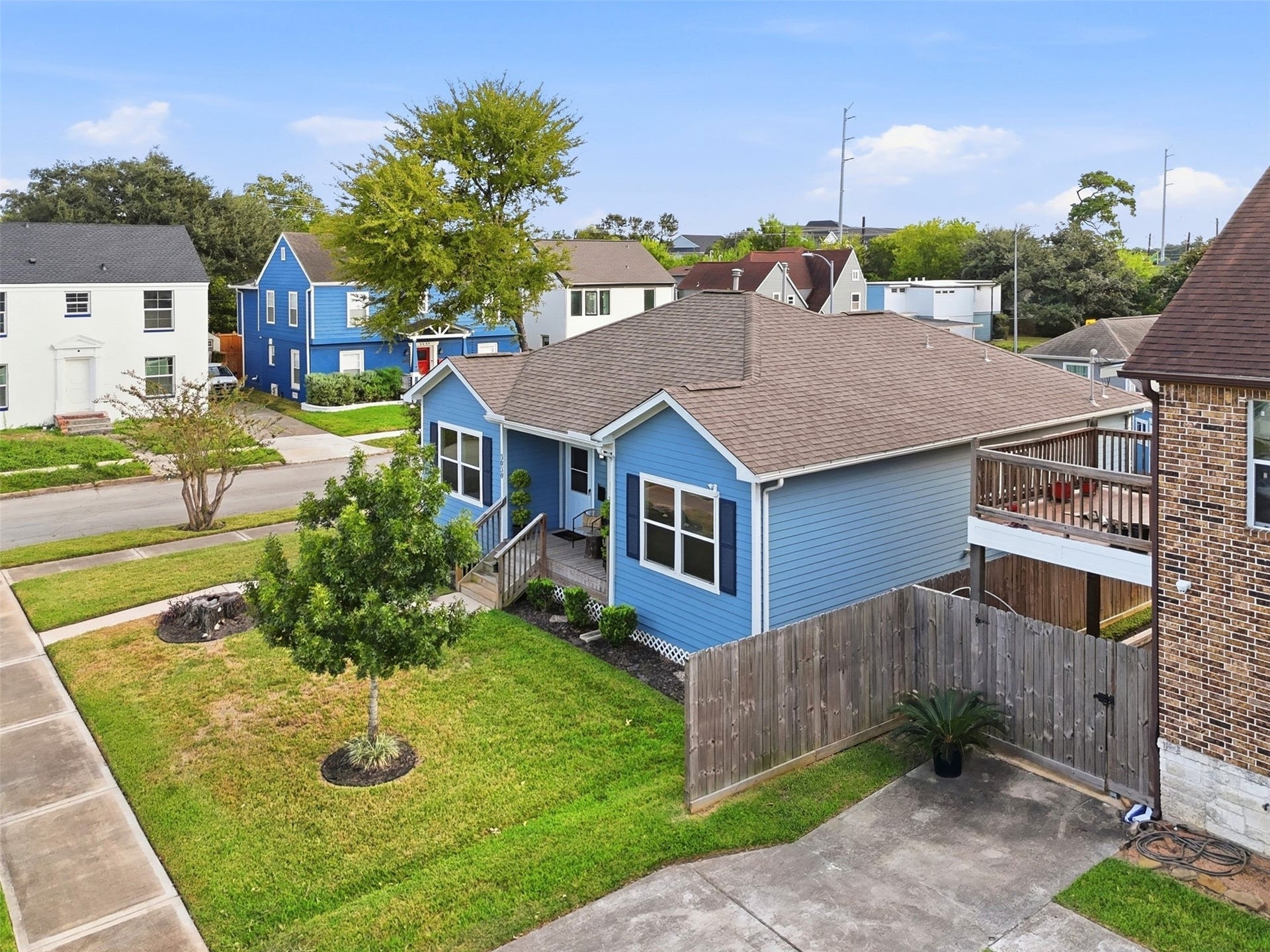 3030 Oakdale Street, Houston, TX 77004 3030 Oakdale Street, Houston, TX 77004