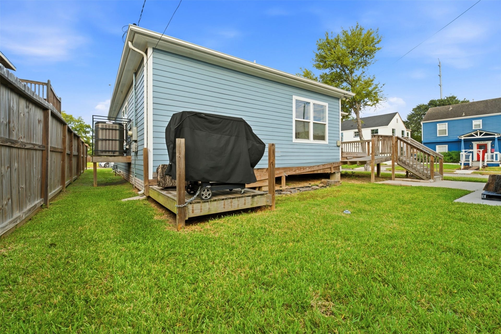3030 Oakdale Street, Houston, TX 77004 3030 Oakdale Street, Houston, TX 77004
