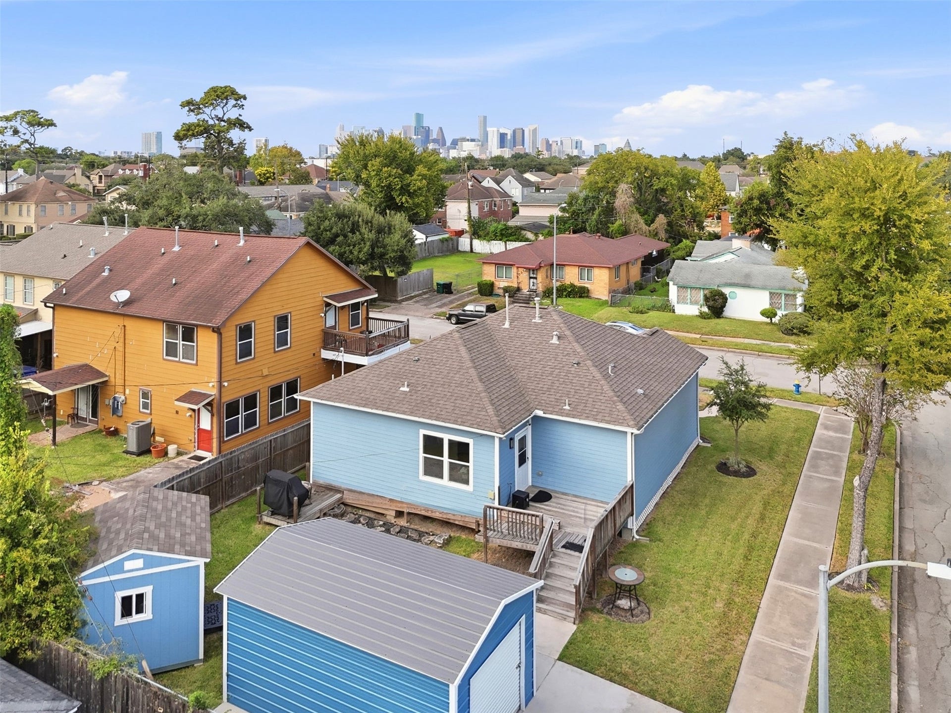 3030 Oakdale Street, Houston, TX 77004 3030 Oakdale Street, Houston, TX 77004