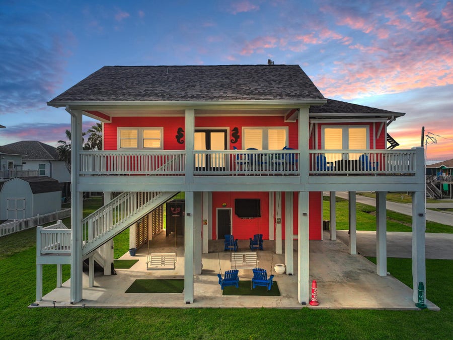 Property photo for 2637 Tide Drive, Crystal Beach, TX