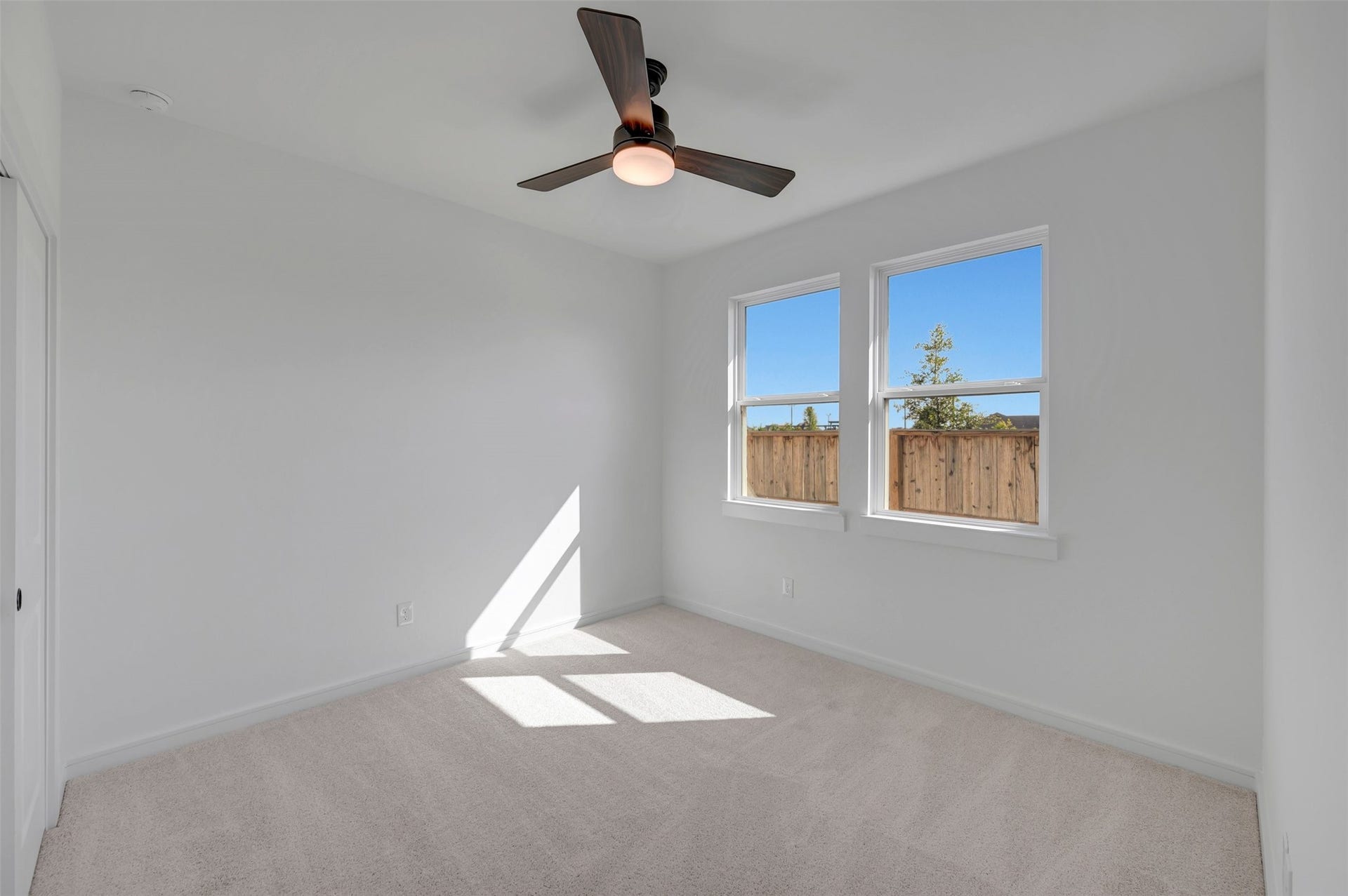 4225 White Springs Lane, League City, TX 77573 Bedroom 5 (*Photo not of actual home and used for illustration purposes only.)