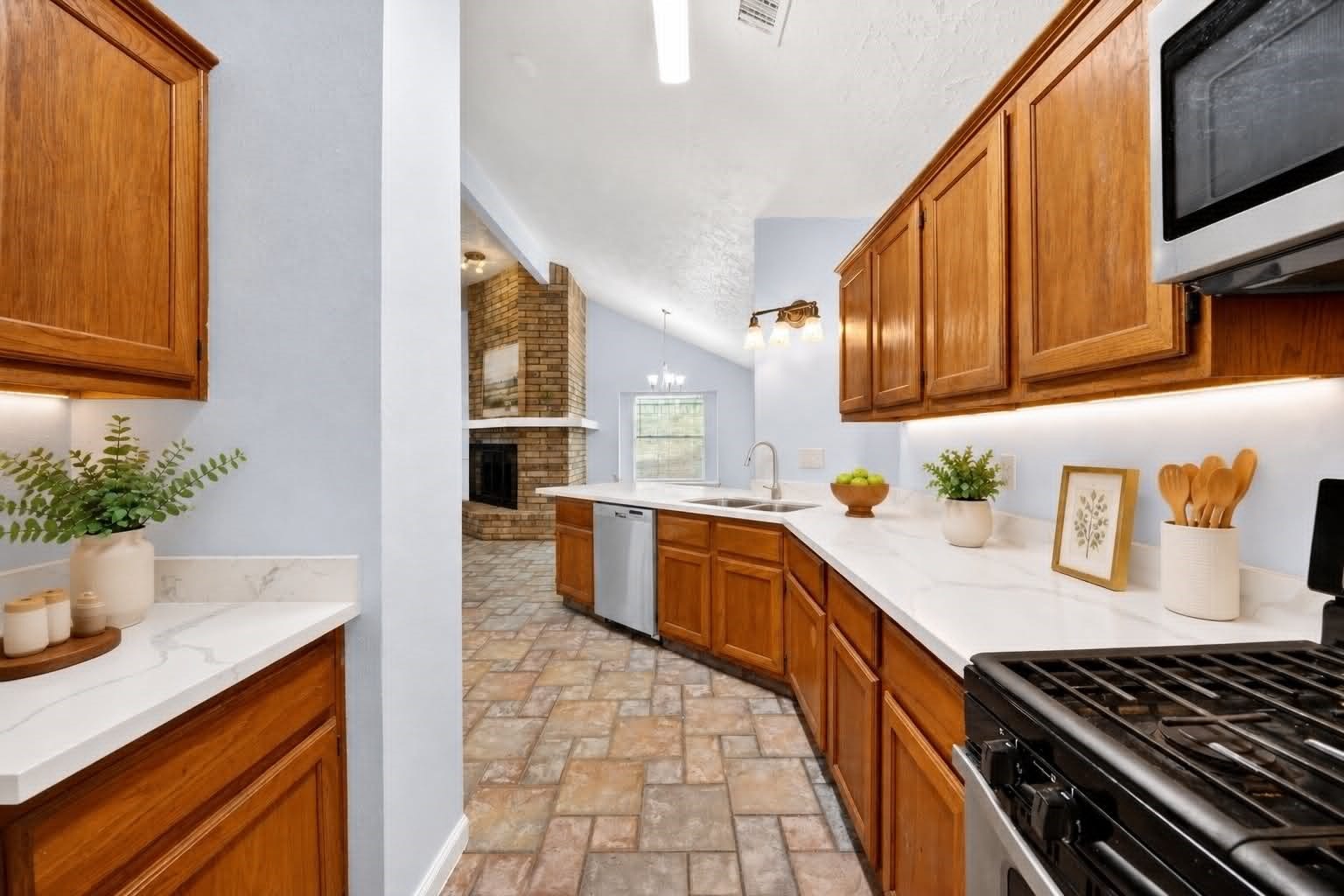 19963 Sutton Falls Drive, Cypress, TX 77433 Virtual Staging