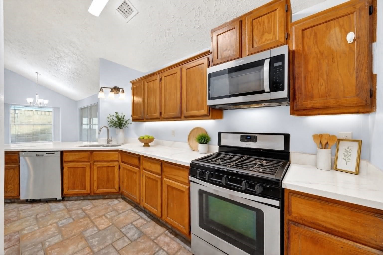 19963 Sutton Falls Drive, Cypress, TX 77433 Virtual Staging