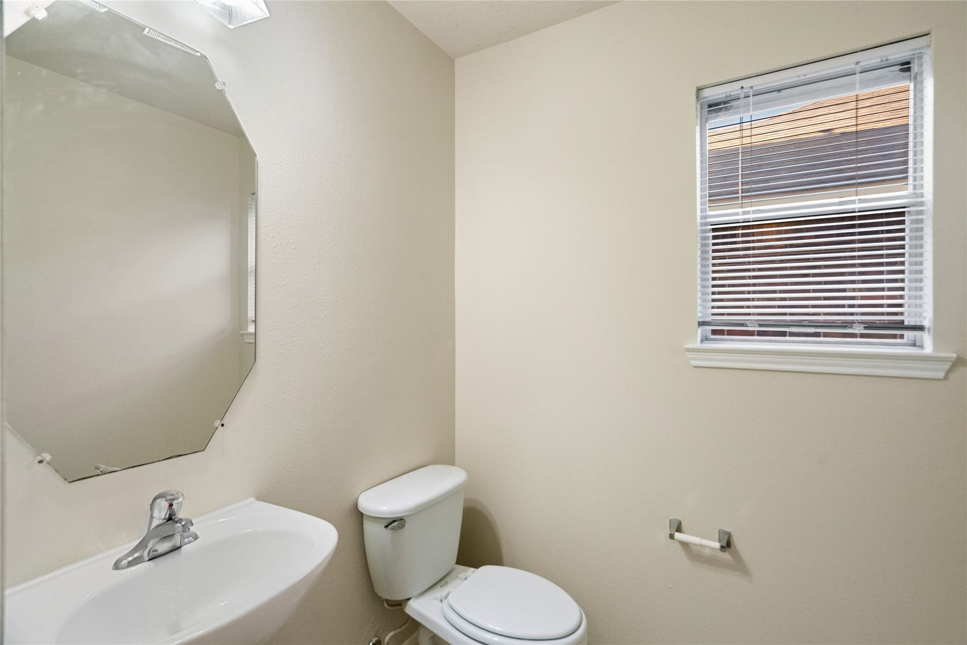 Powder Room-downstairs